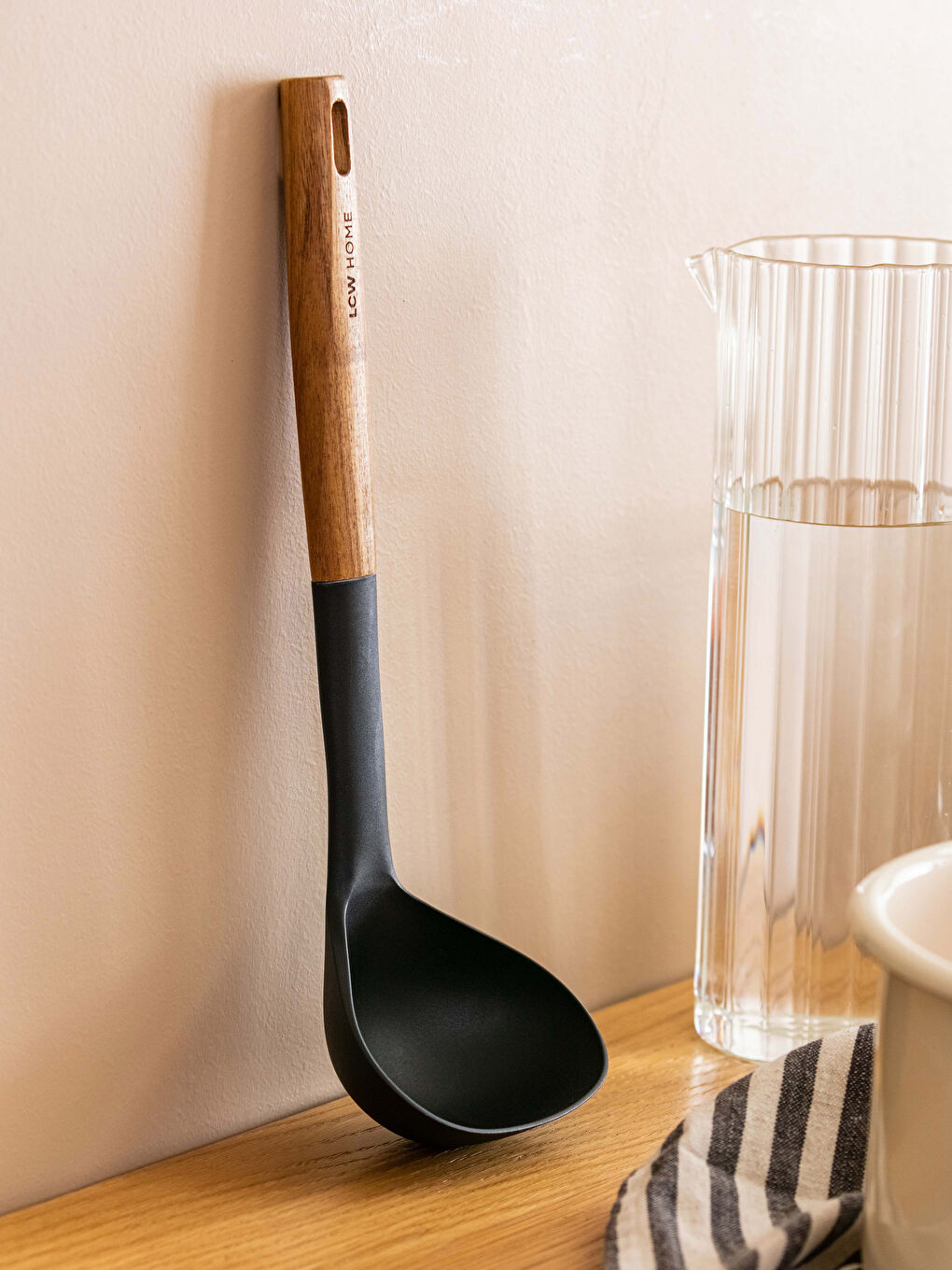 Siyah Servis Kepçesi 30 cm-2