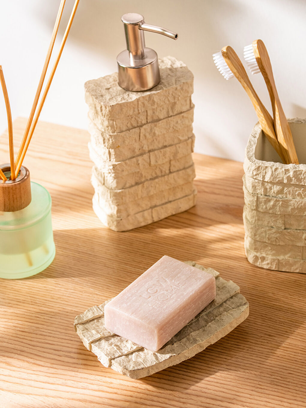 Black Amber Scented Solid Soap 100 Gr-2