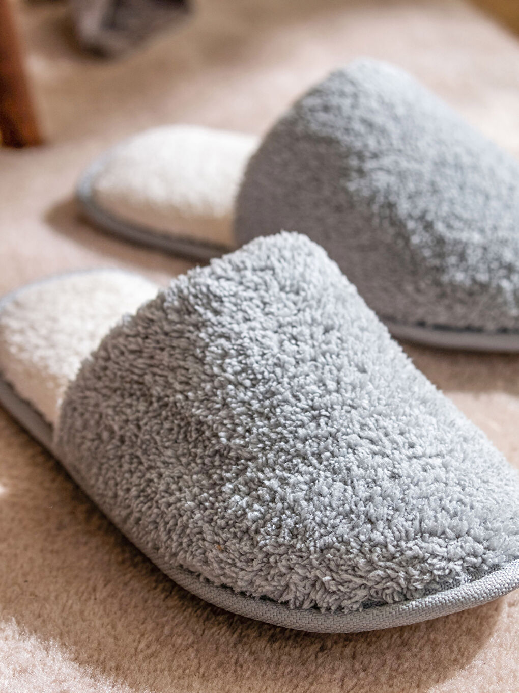 Gri Düz Önü Kapalı Erkek Ev Terliği-2