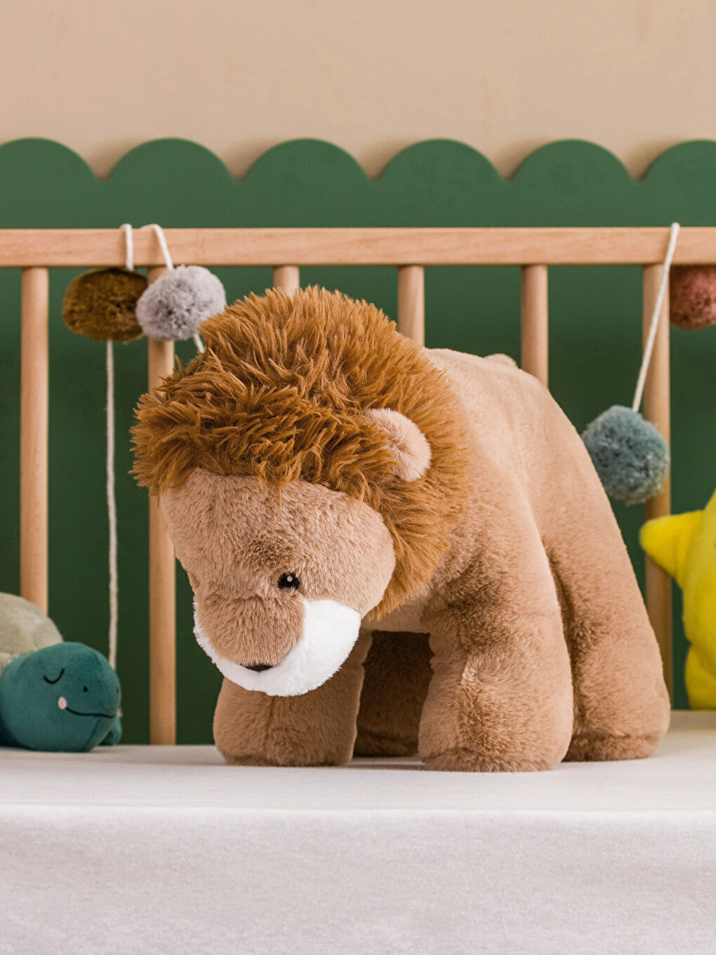 LCW HOME Kahverengi Aslan Figürlü Dolgulu Pelüş Bebek Kırlent 38 Cm
