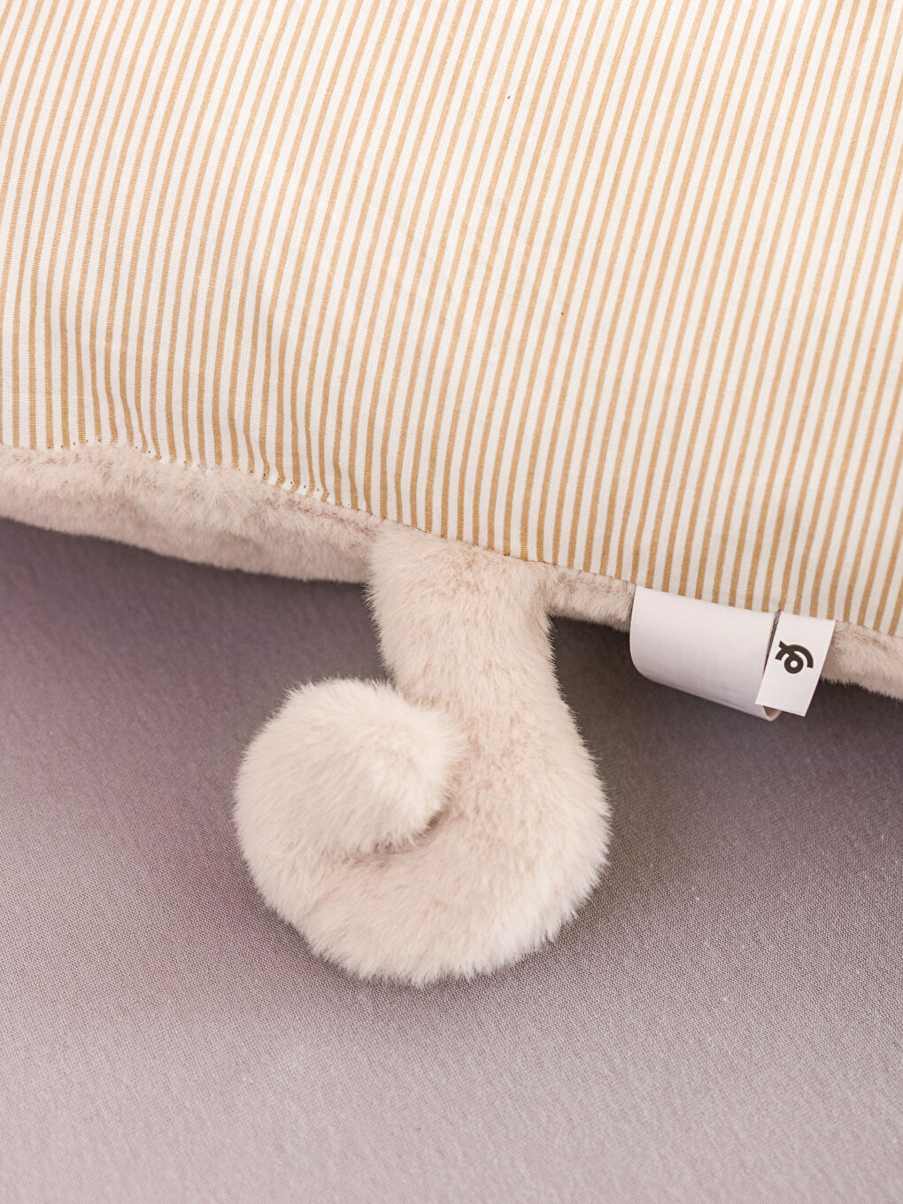 Bej Kedi Figürlü Pelüş Bebek Kırlent 28x40 cm-3