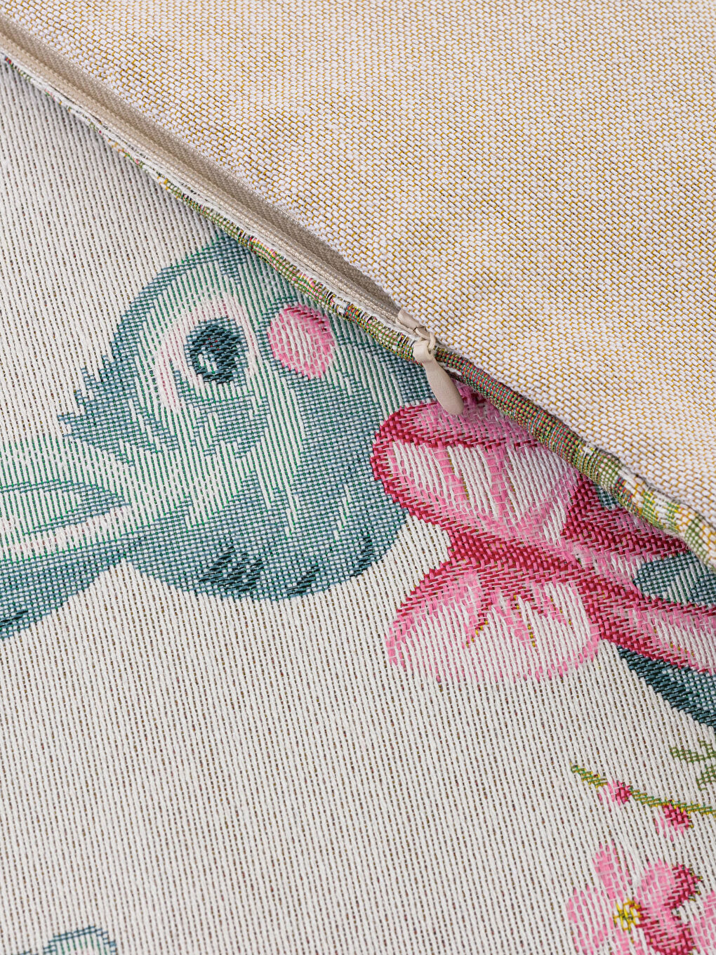 Karışık Desenli Kırlent Kılıfı 45x45 cm-3