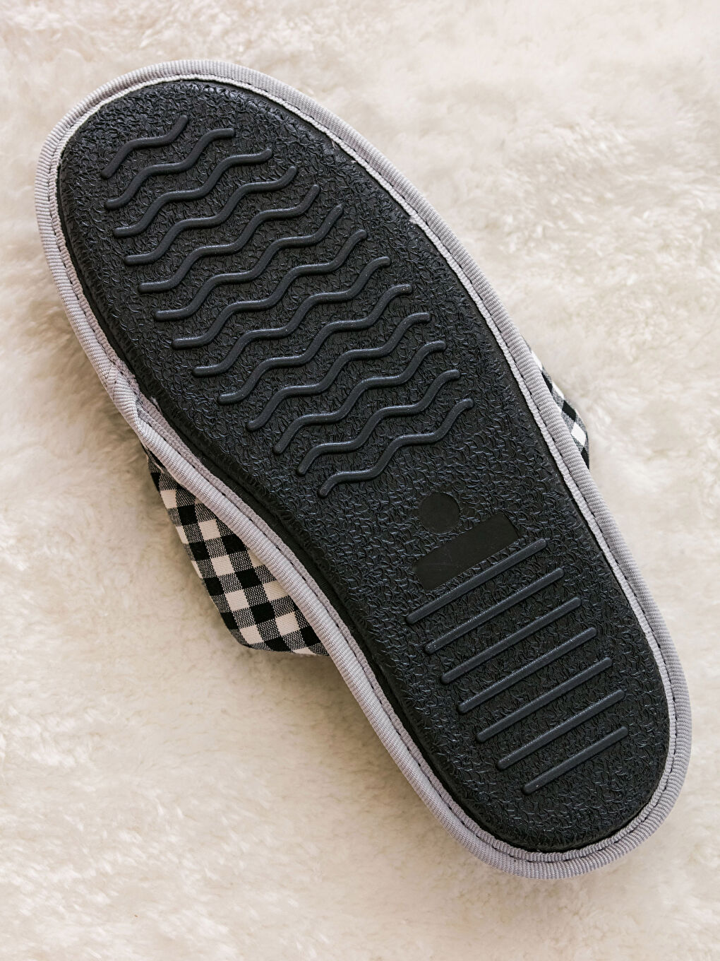 Closed Front Checkered Women's House Slippers-4