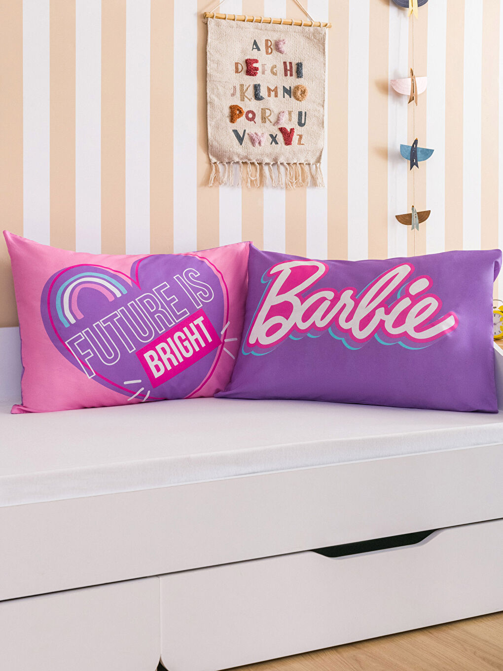 Karışık Barbie Baskılı Çocuk Yastık Kılıfı 2'li 50x70 cm