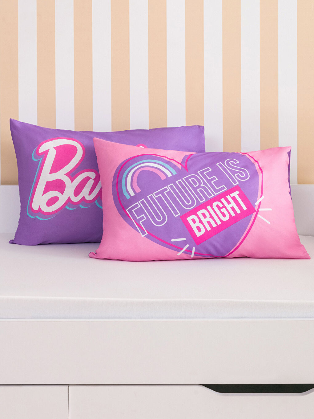 Karışık Barbie Baskılı Çocuk Yastık Kılıfı 2'li 50x70 cm-1