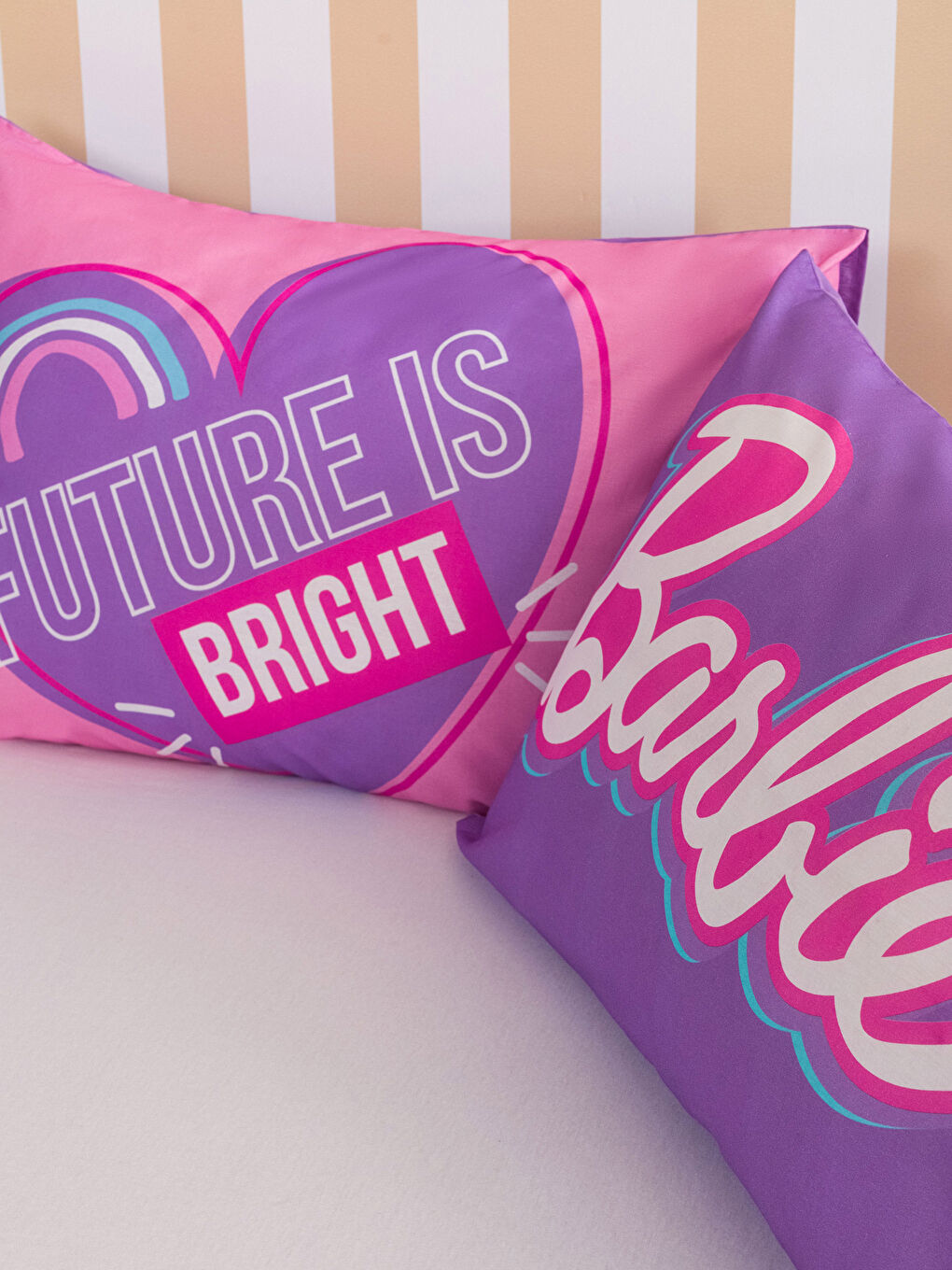 Karışık Barbie Baskılı Çocuk Yastık Kılıfı 2'li 50x70 cm-2