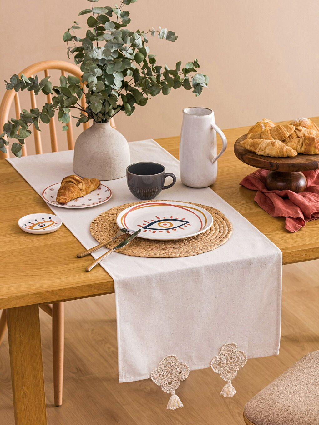 Ekru Dantel Detaylı Runner 45x150 cm-1