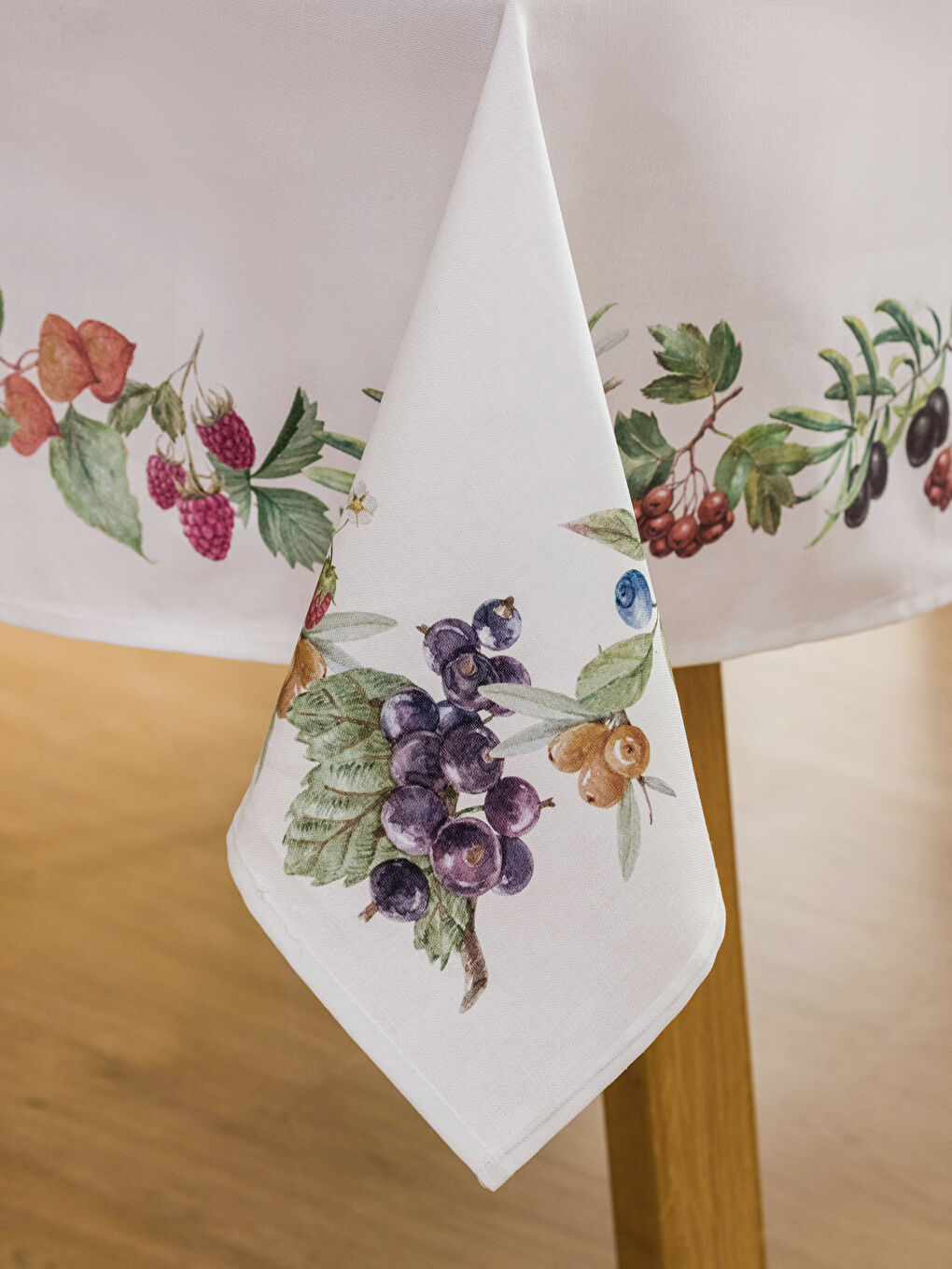 Karışık Meyve Desenli Masa Örtüsü 150x220 cm-2