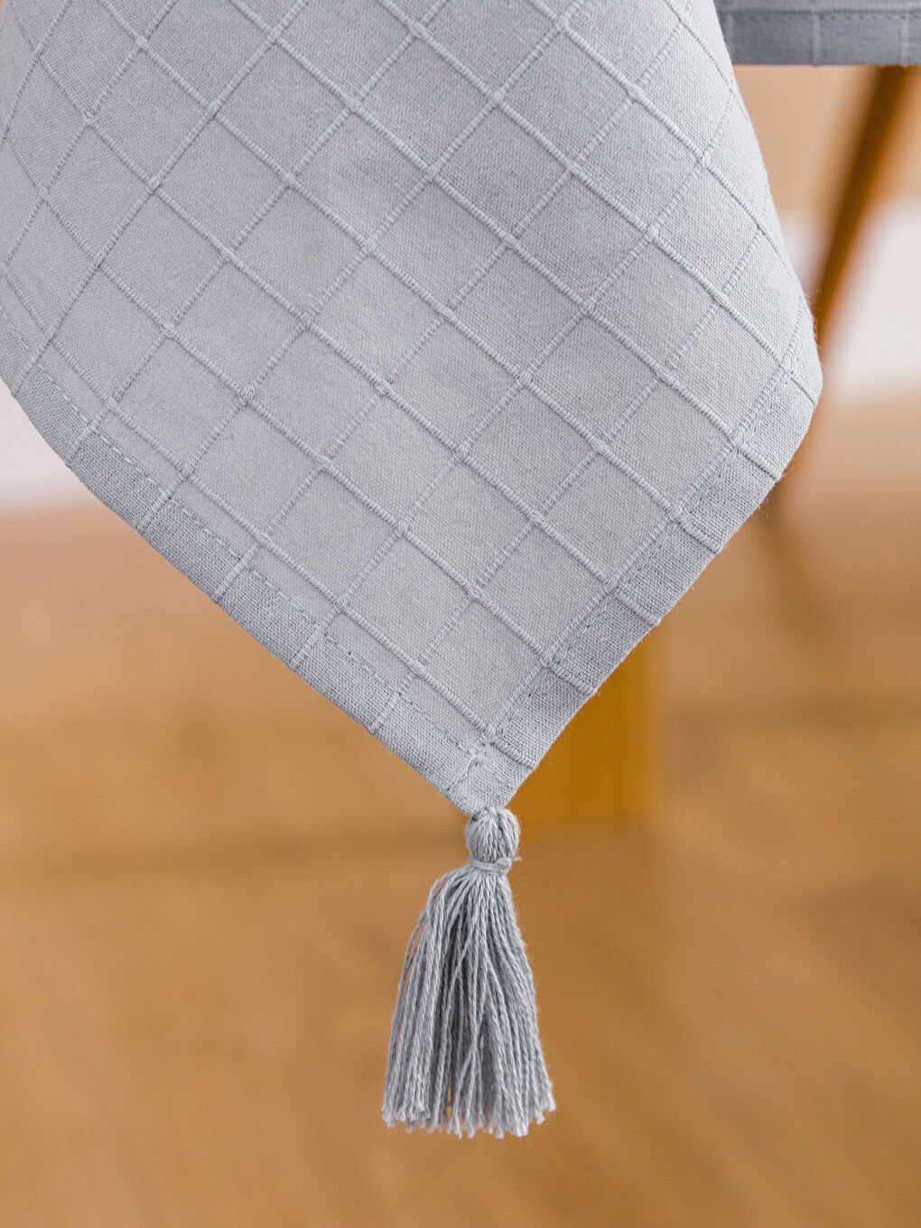 Mavi Püsküllü Dantel Detaylı Masa Örtüsü 150x220 cm-3