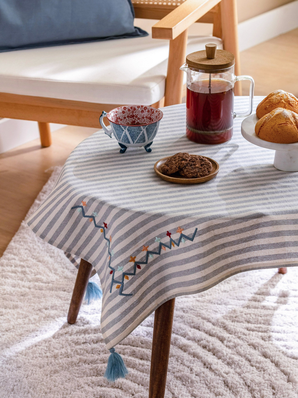 LCW HOME Quastenverzierte Bestickte Tischdecke 90x90 Cm - S3EI06Z8-F9C
