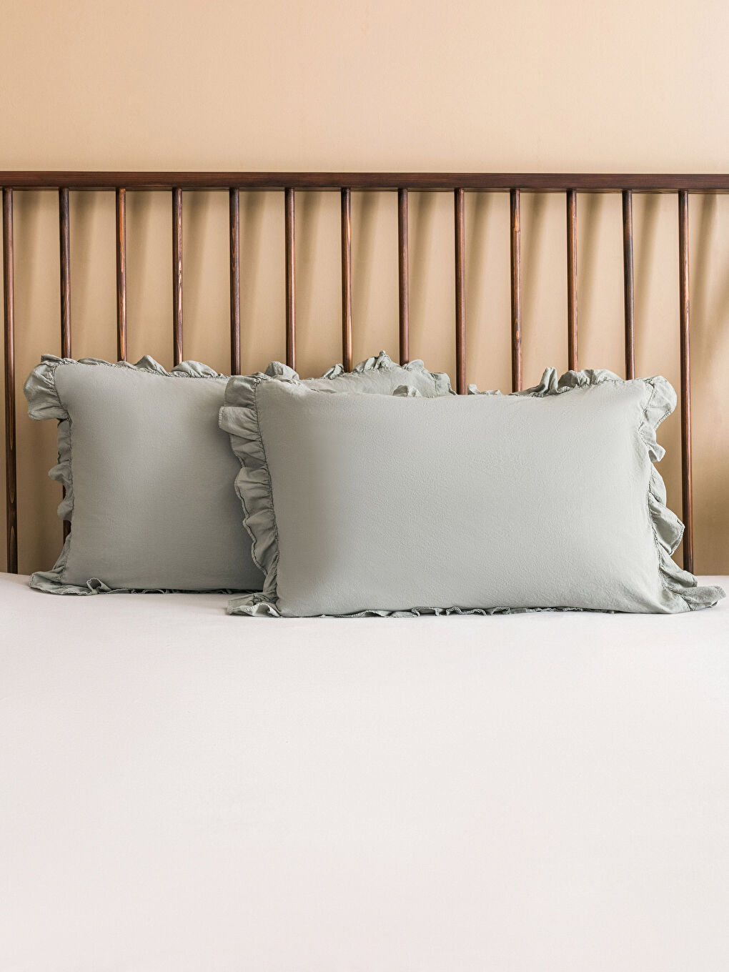 Yeşil Fırfır Detaylı Pamuklu Yastık Kılıfı 2'li 50x70 cm-1