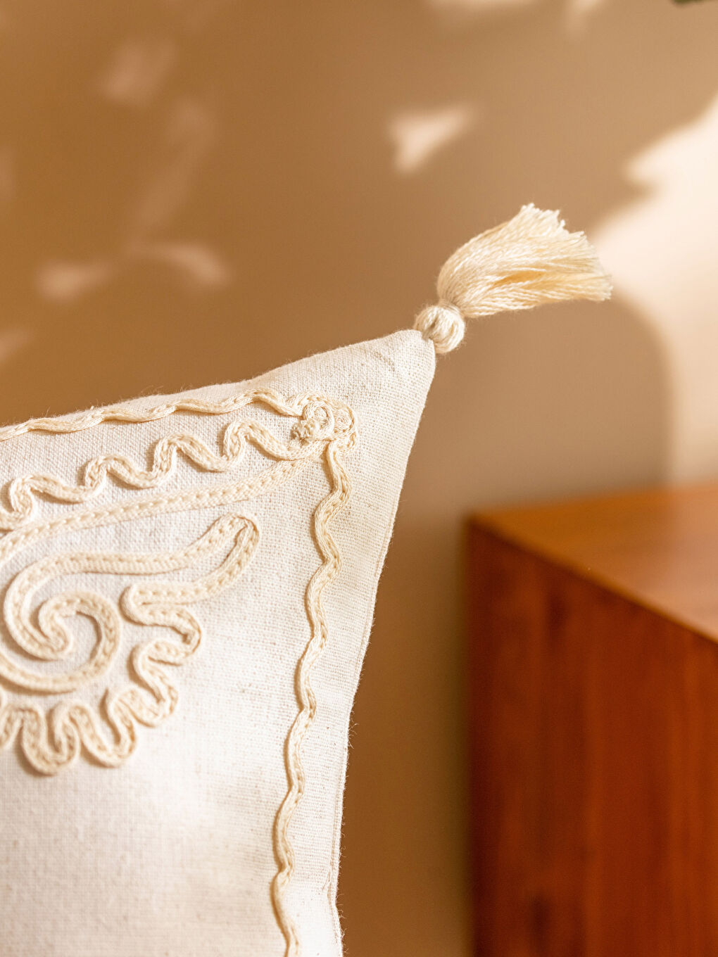 غطاء وسادة بتفاصيل دانتيل 45x45 سم-3