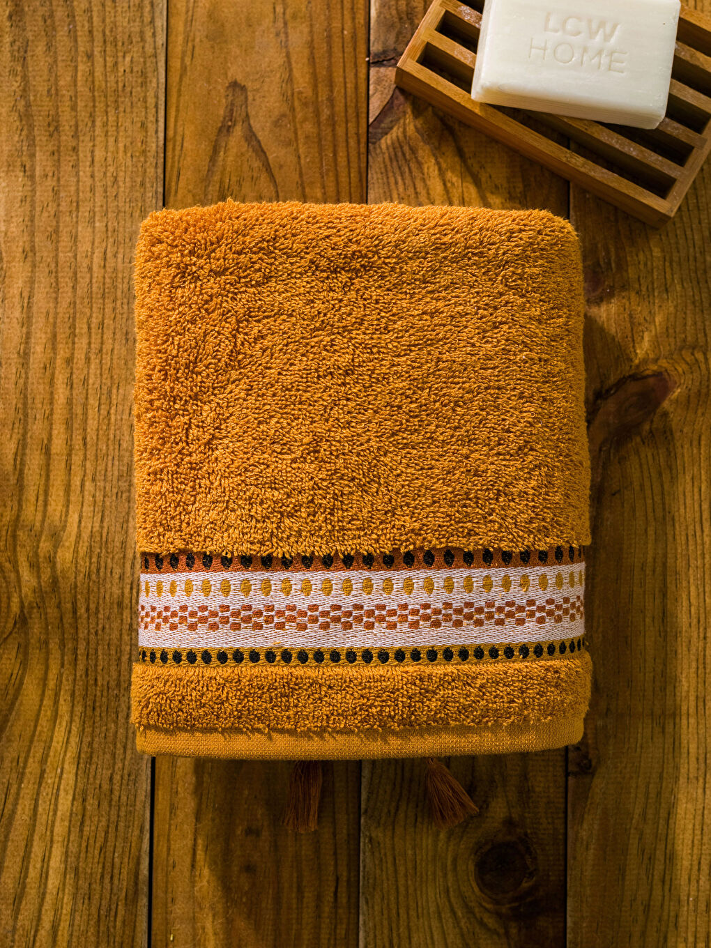 Embroidered Hand Towel 50x80 cm-2