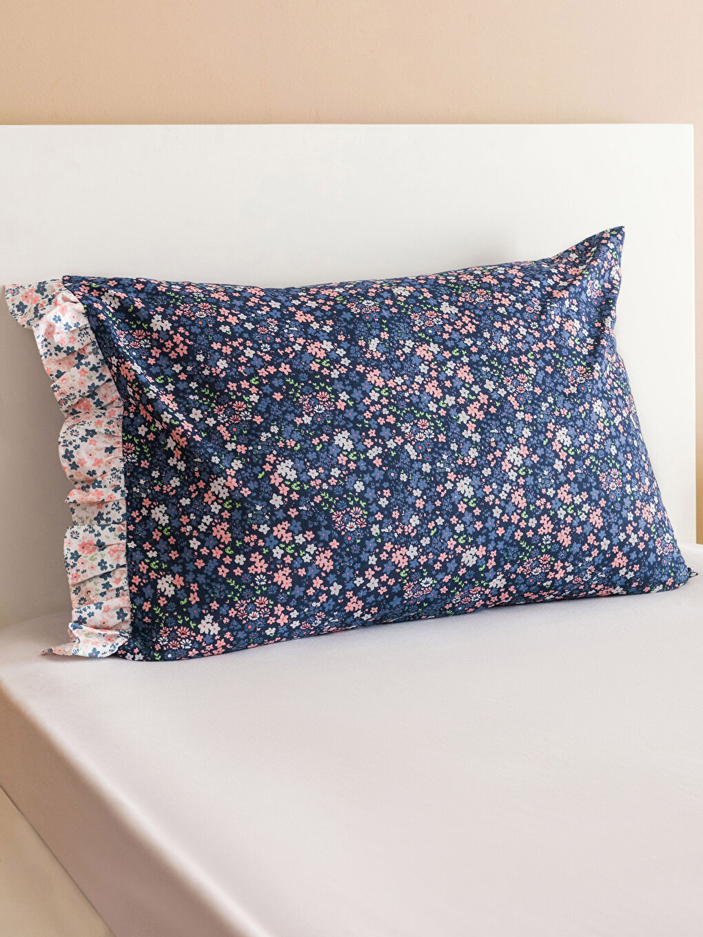 Karışık Çiçek Desenli Tek Kişilik Pike Seti-2