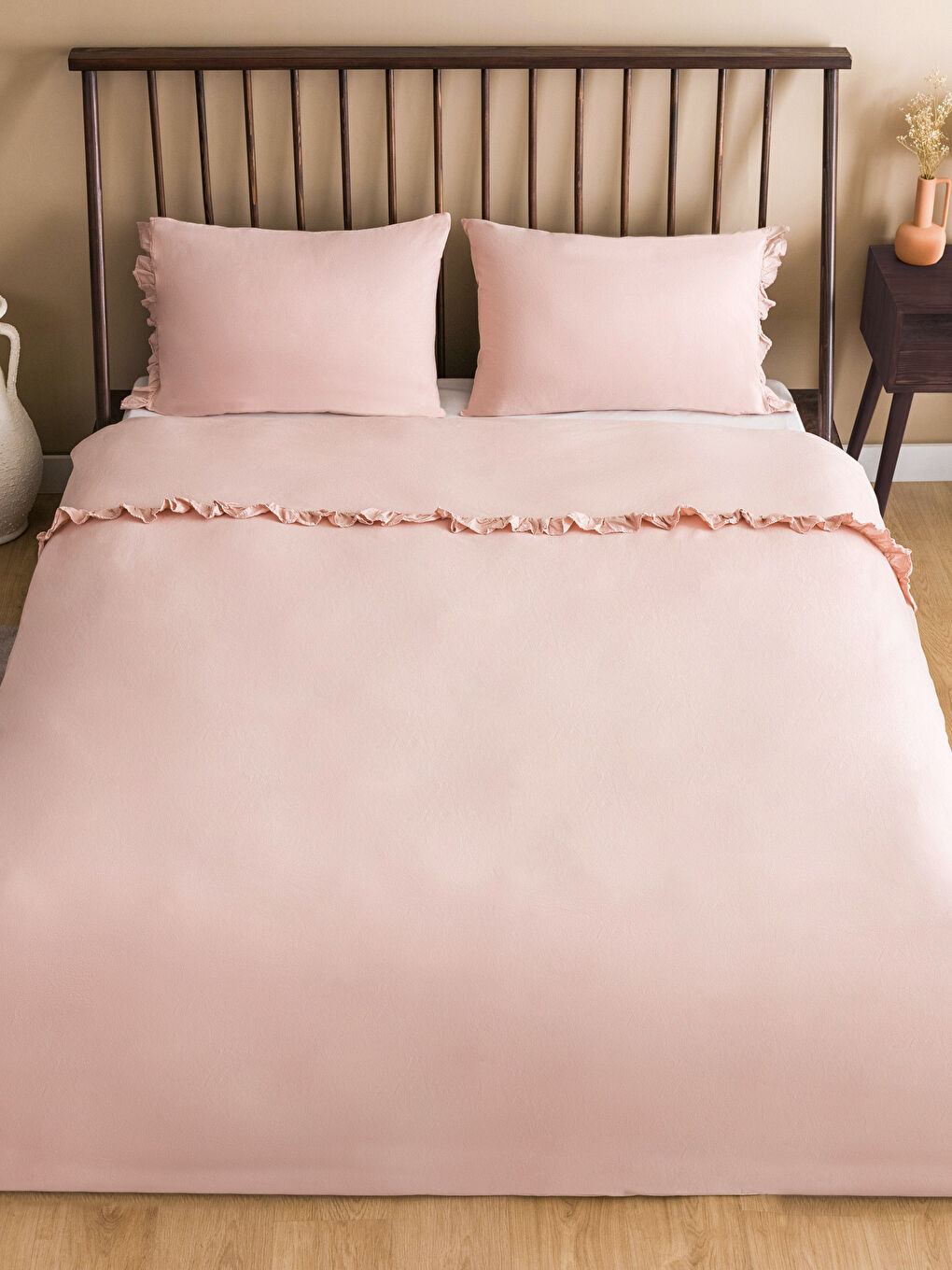 Pembe Fırfır Detaylı Pamuklu Çift Kişilik Nevresim Seti-1