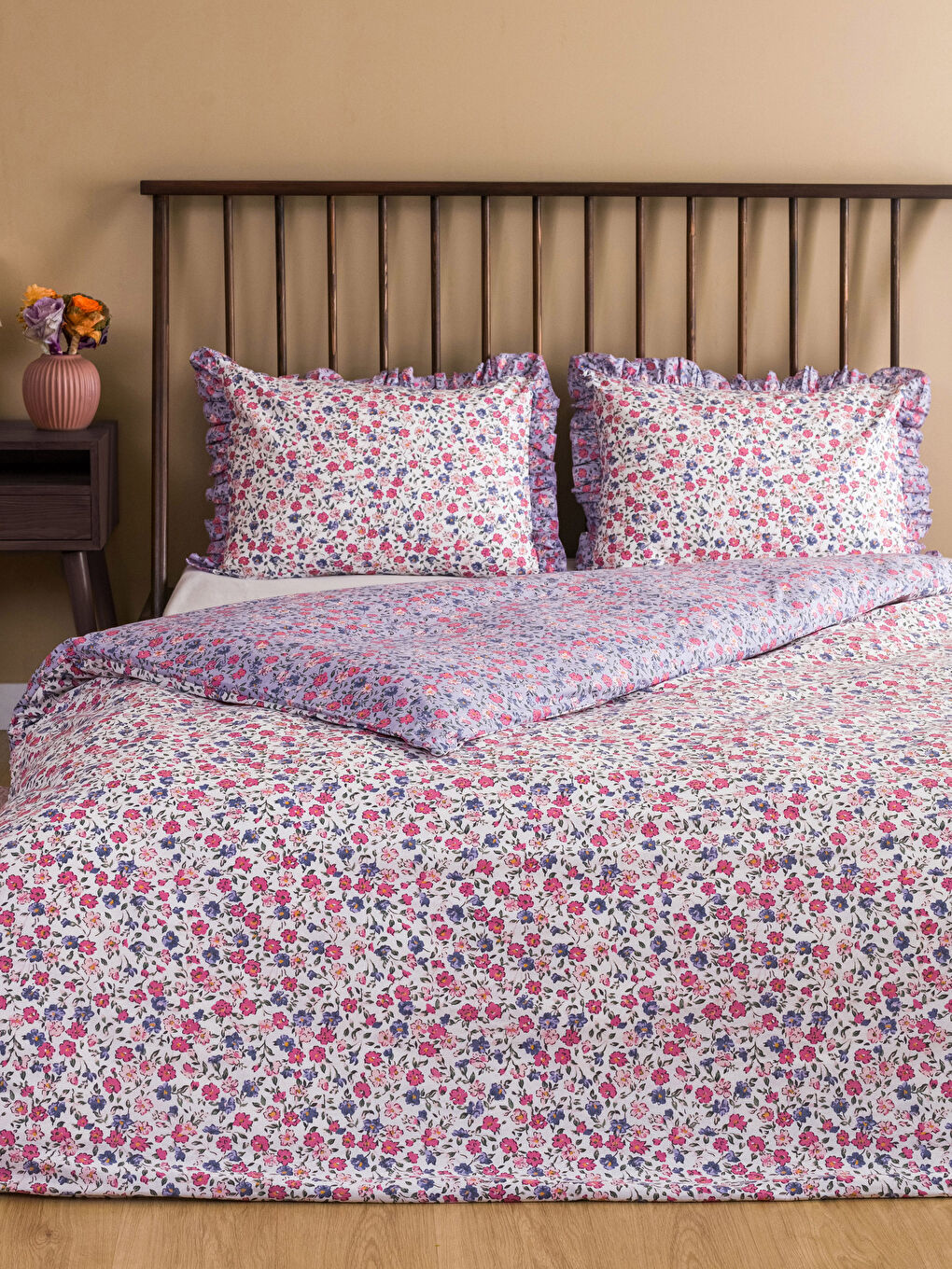 LCW HOME Karişik Çiçek Desenli Dokuma Çift Kişilik Nevresim Seti
