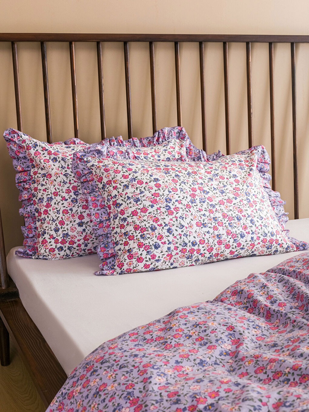LCW HOME Karişik Çiçek Desenli Dokuma Çift Kişilik Nevresim Seti - 3