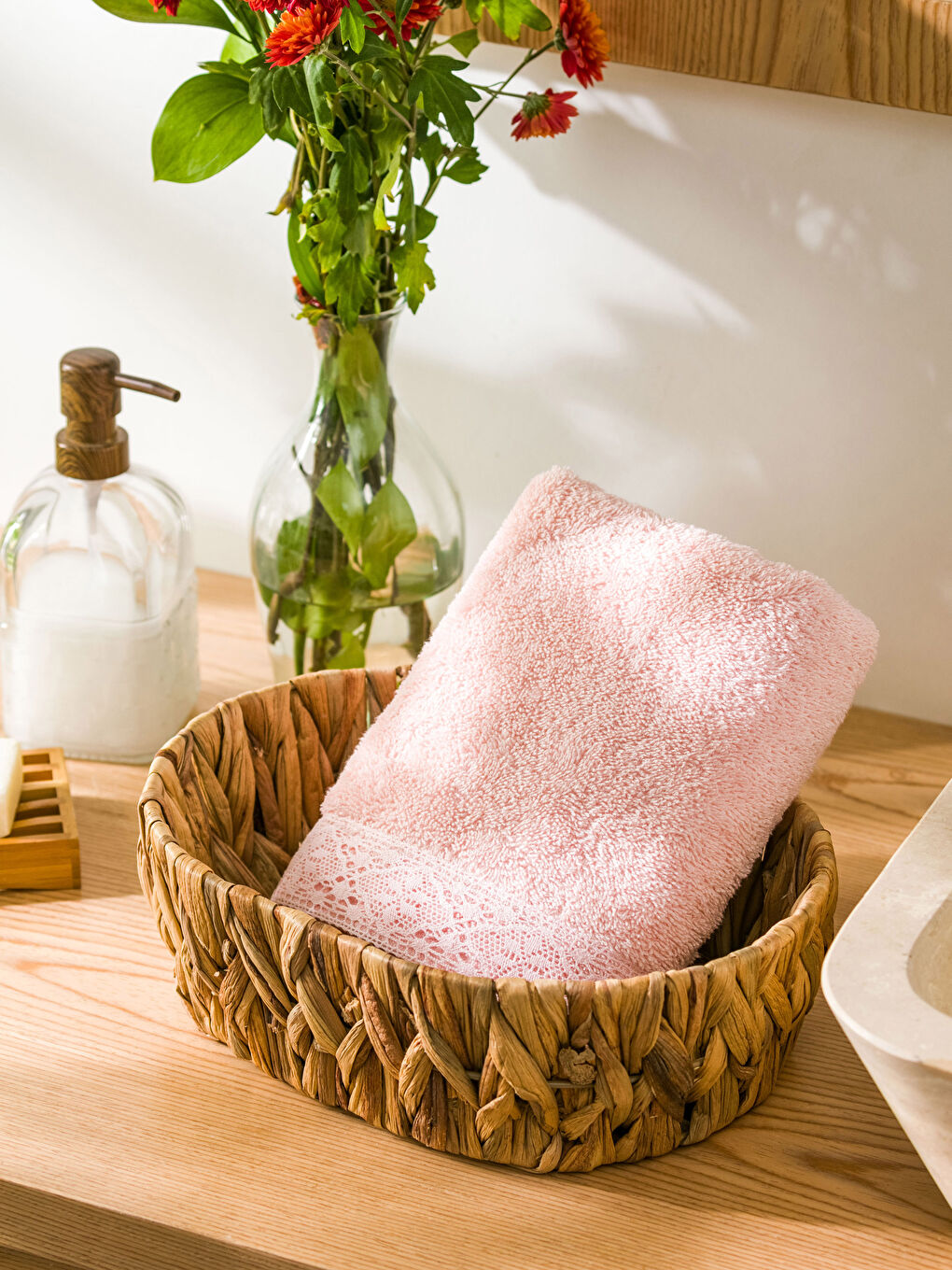Lace Detailed Cotton Face Towel 50x80 Cm -S3EV05Z8-DRH