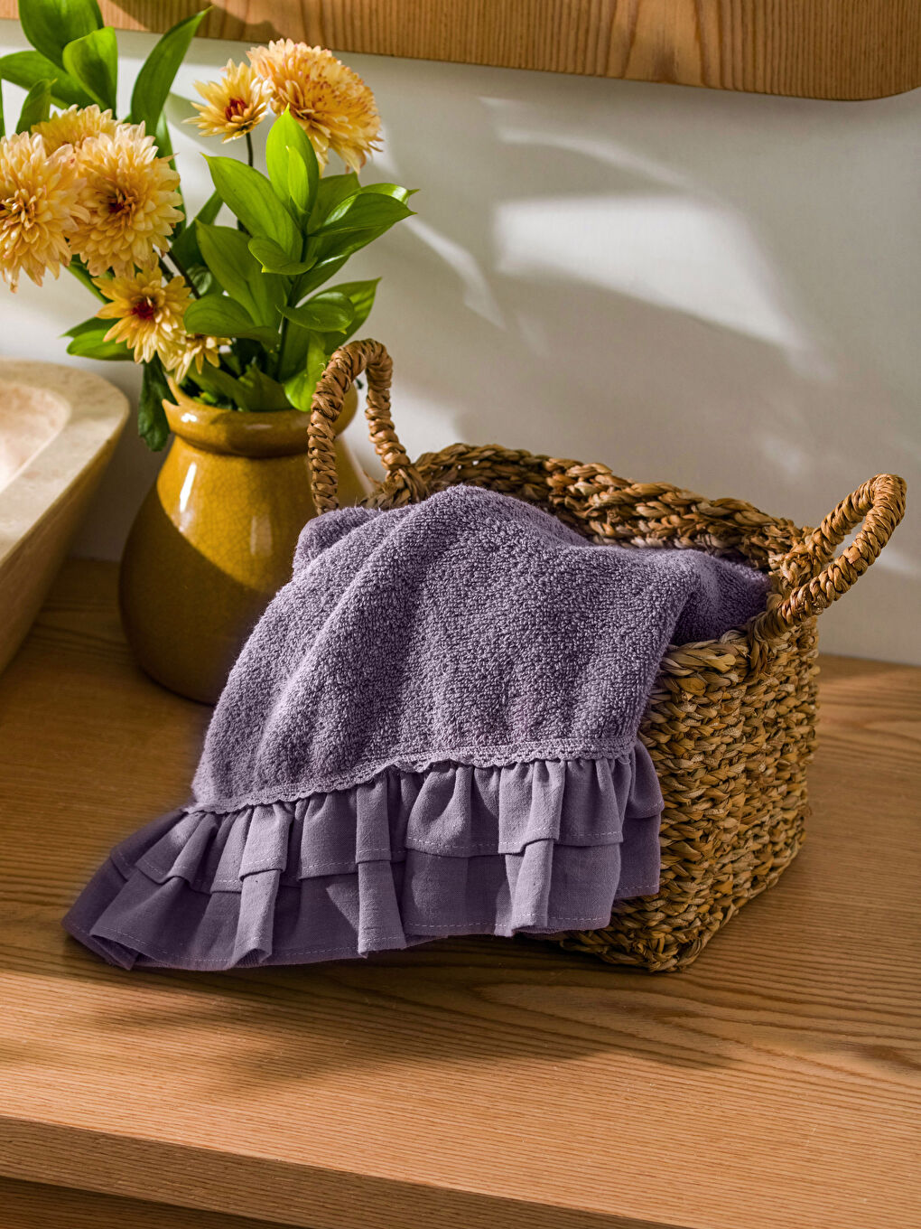 Mor Fırfır Detaylı Yüz Havlusu 50x80 cm