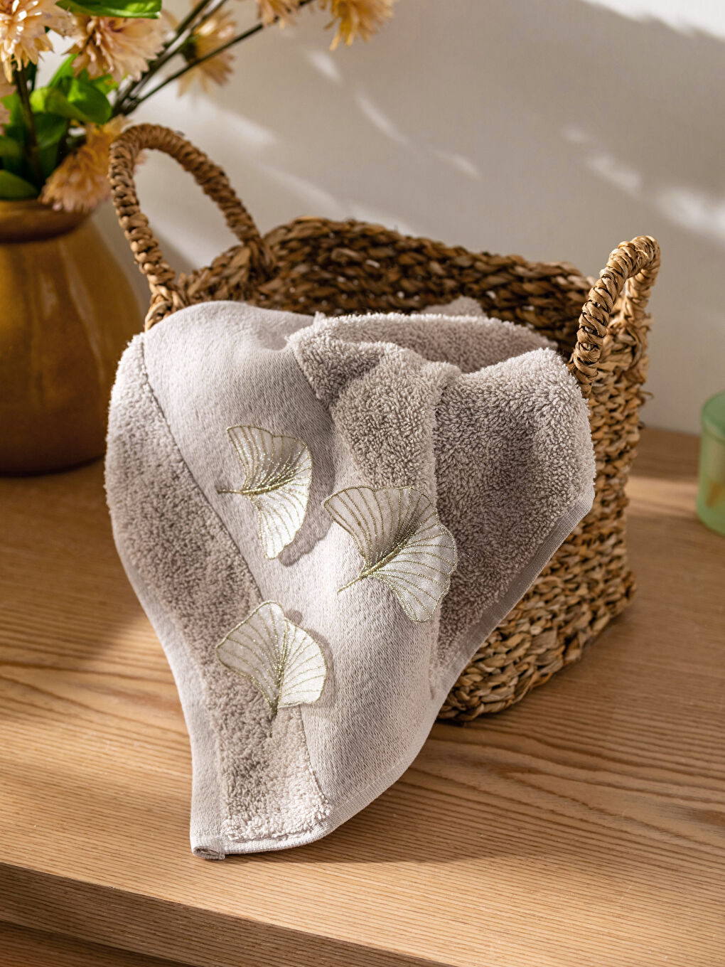 Embroidered Cotton Face Towel 50x80 cm