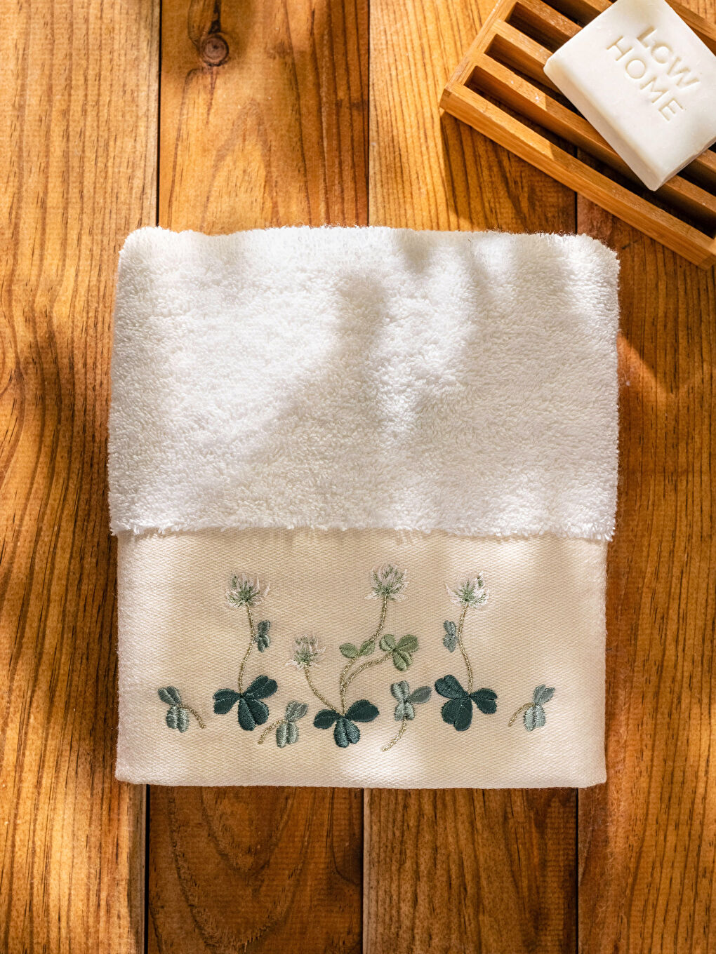 Embroidered Face Towel 50x80 Cm -S3EY01Z8-EEW