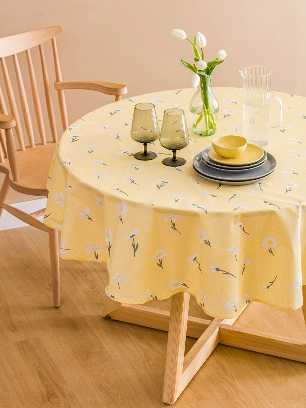LCW HOME Karişik Baskılı Masa Örtüsü 150x150 cm