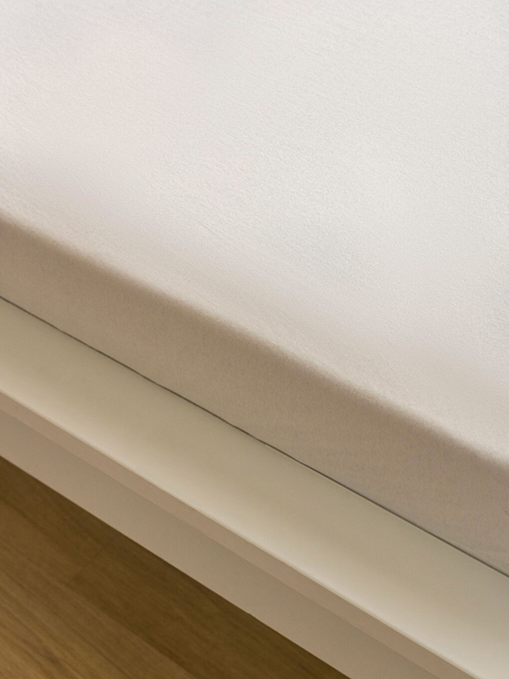 Elastic Cotton Intermediate Size Bed Sheet 120x200 Cm-1