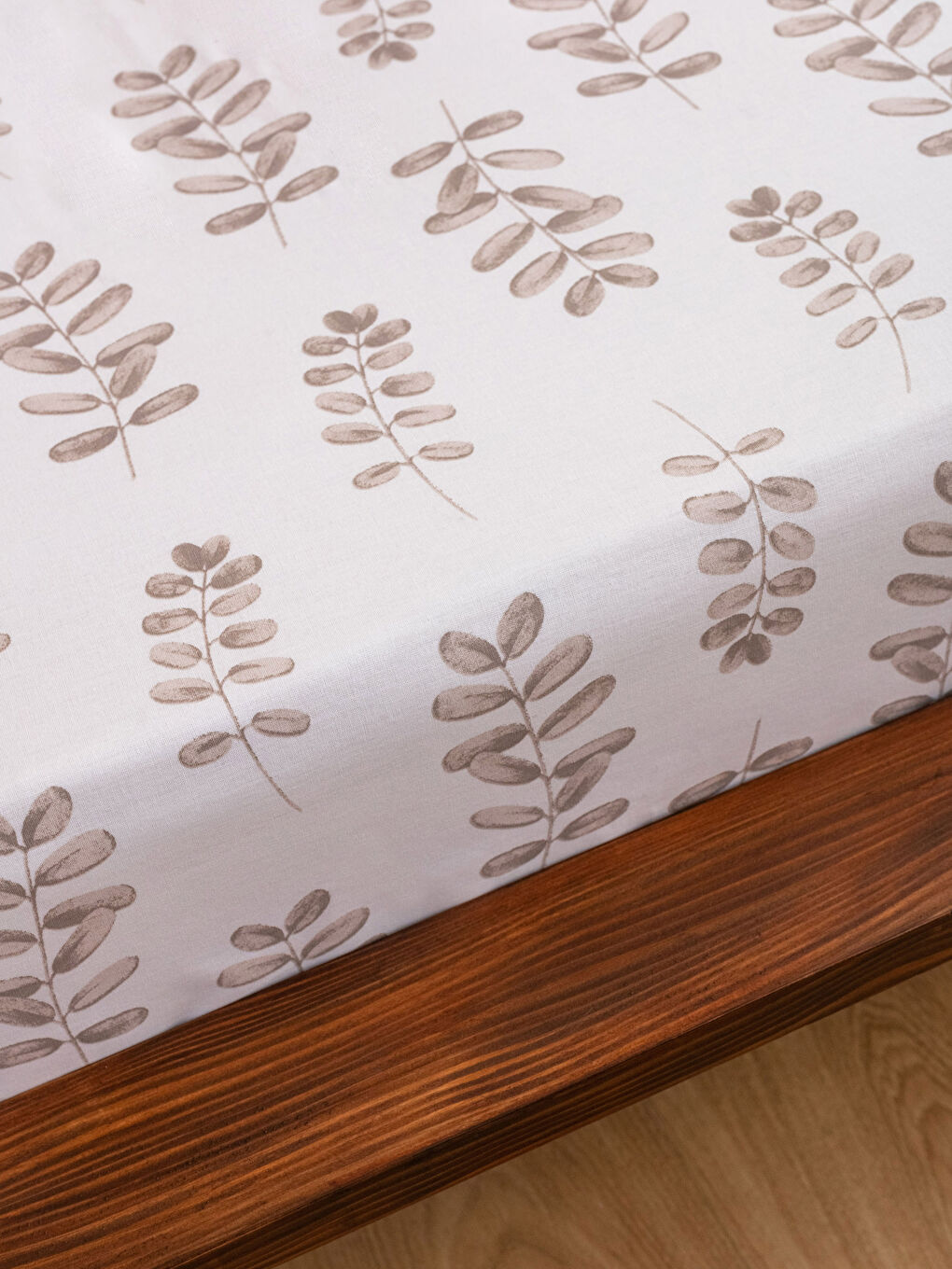 Bej Desenli Dokuma Çift Kişilik Lastikli Çarşaf 160x200x30-1