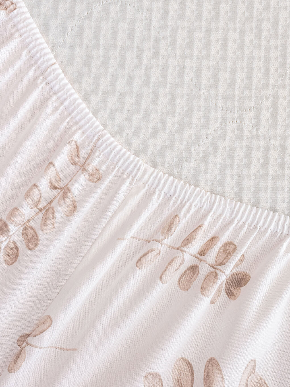 Bej Desenli Dokuma Çift Kişilik Lastikli Çarşaf 160x200x30-2