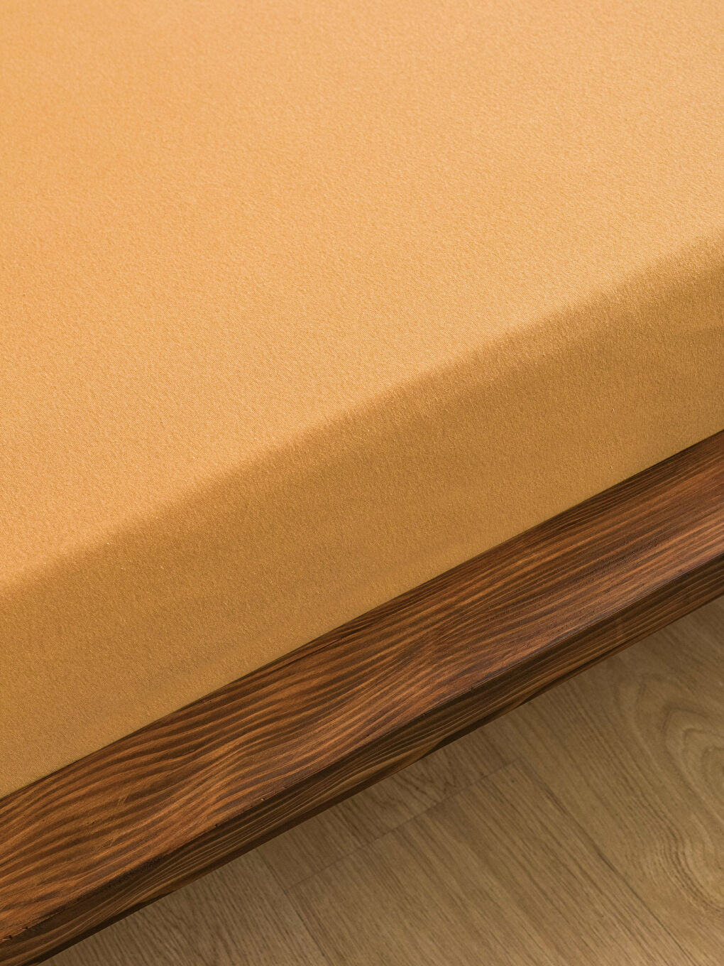 Elastic Knitted Double Bed Sheet 160x200x30 Cm-1