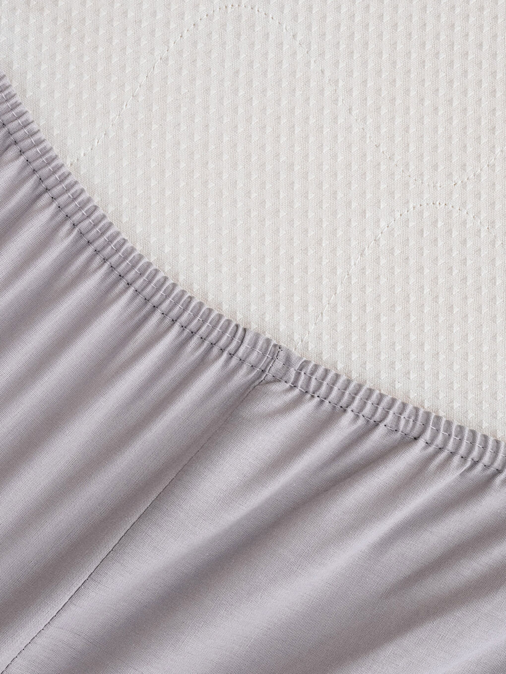 Gri Tek Kişilik Pamuklu Lastikli Çarşaf ve Yastık Kılıfı-4