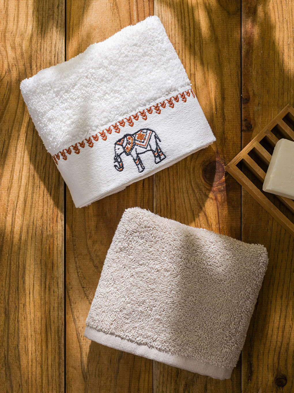 Elephant Embroidered Hand Towel 2 Pack 30x50 Cm-4