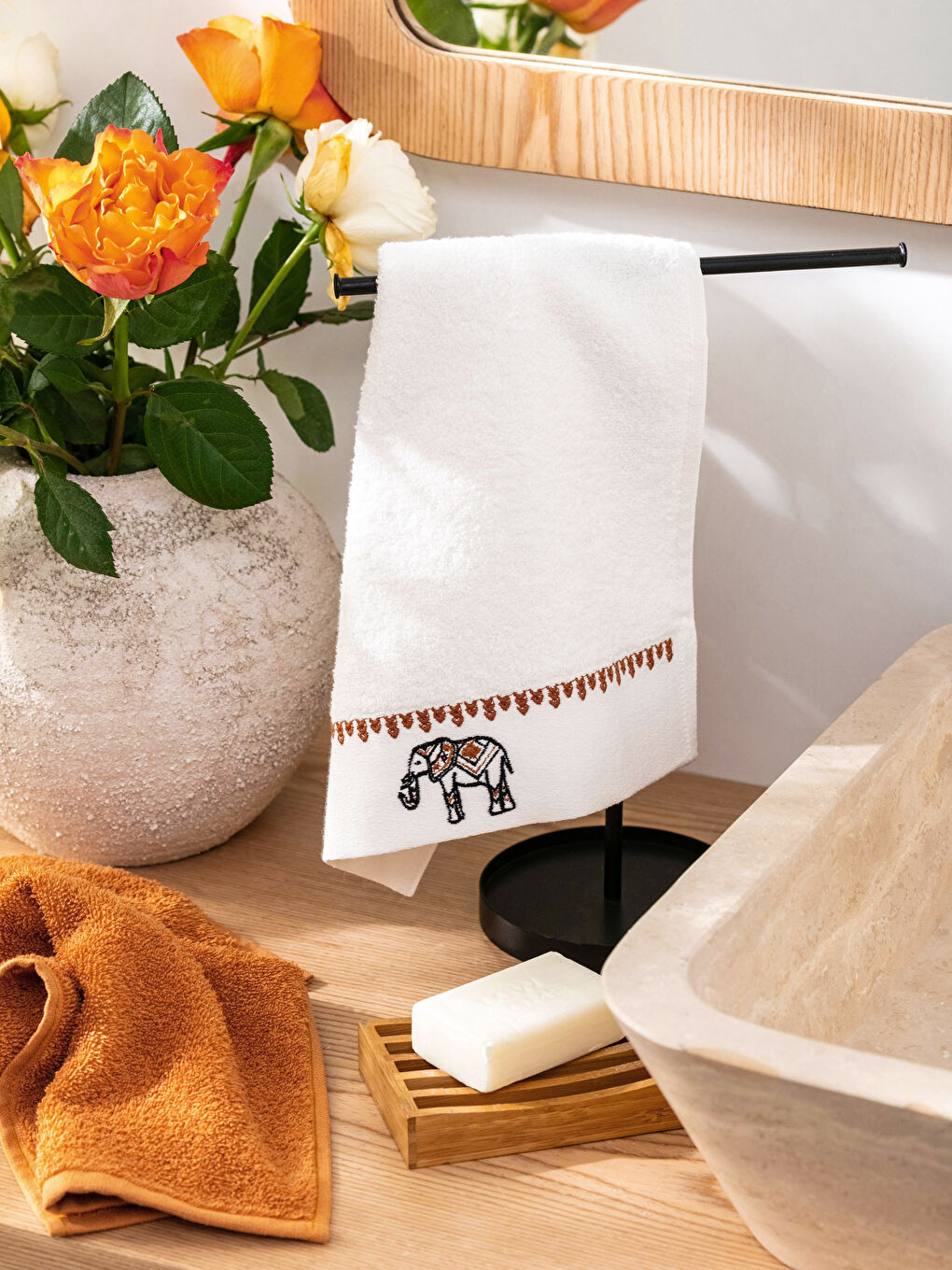 Elephant Embroidered Hand Towel 2 Pack 30x50 Cm-3