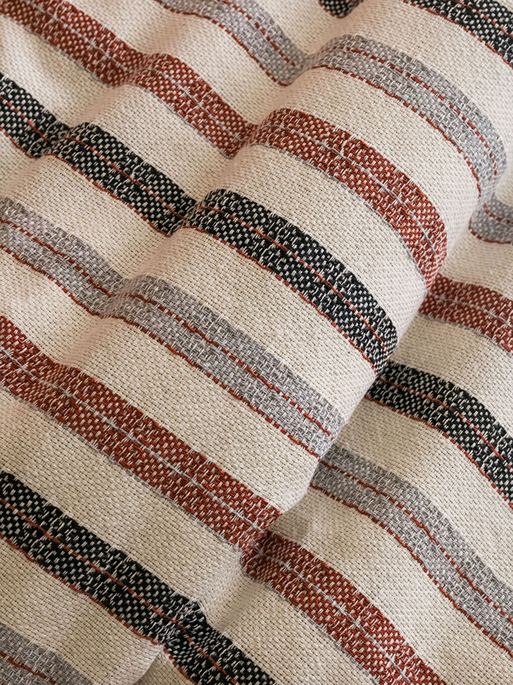 Полосатое односпальное покрывало Пике 160x230 см-2