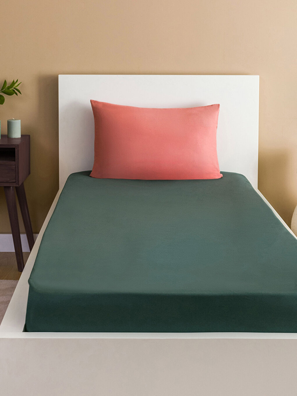 Plain Fitted Single Bed Sheet 100x200x30 cm