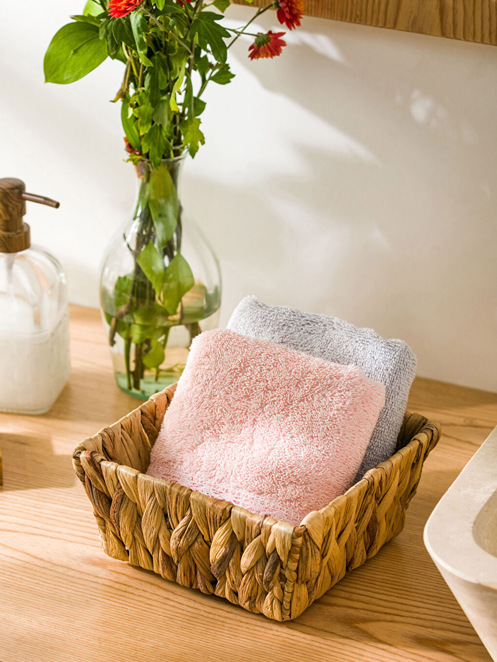 Lace Detail Cotton Hand Towel 2 Pack 30x50 Cm-1