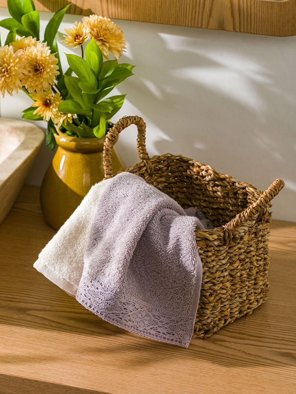 Pembe Dantel Detaylı Pamuklu El Havlusu 2'li 30x50 cm