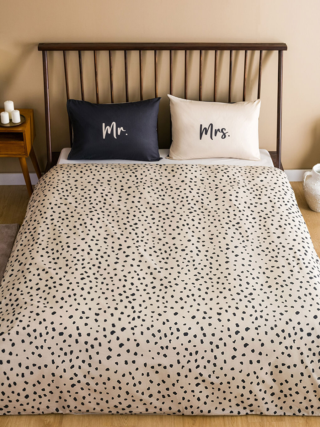 Karışık Desenli Çift Kişilik Nevresim Seti-1