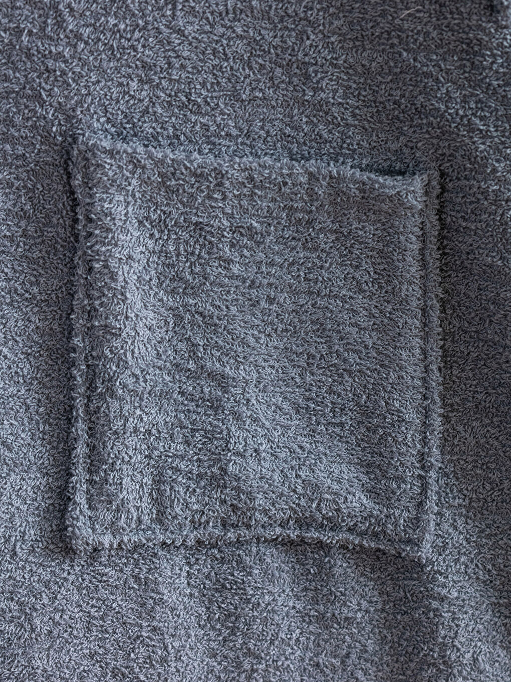 روب حمام رجالي طويل بياقة مستقيمة على شكل حرف V-3