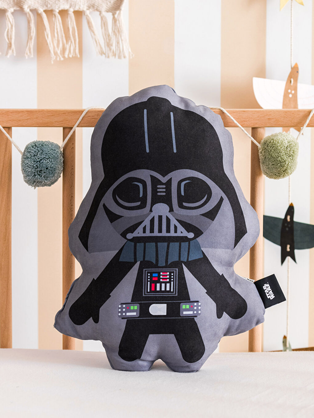LCW HOME Darth Vader Printed Filled Baby Throw Pillow 39 Cm -S3G240Z1-F9C