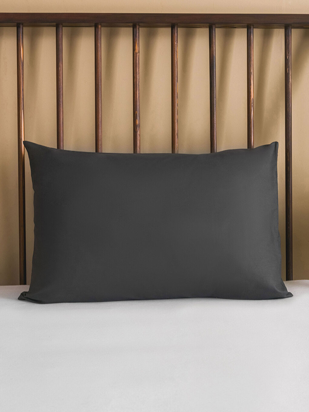LCW HOME Baumwoll-Kissenbezug Schlicht 50x70 Cm -S3G466Z8-S0N