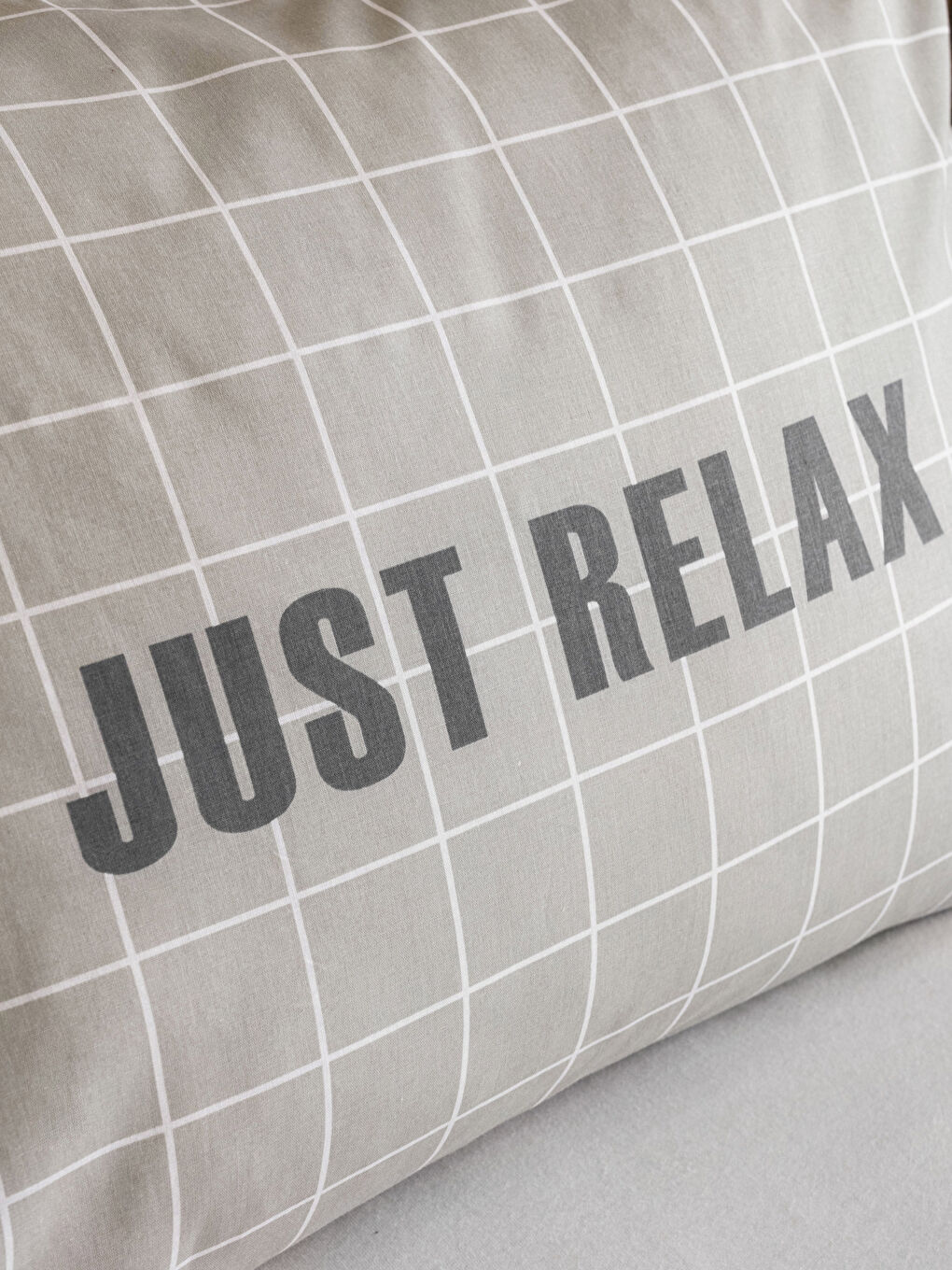 Gri Baskılı Pamuklu Yastık Kılıfı 50x70 cm-2