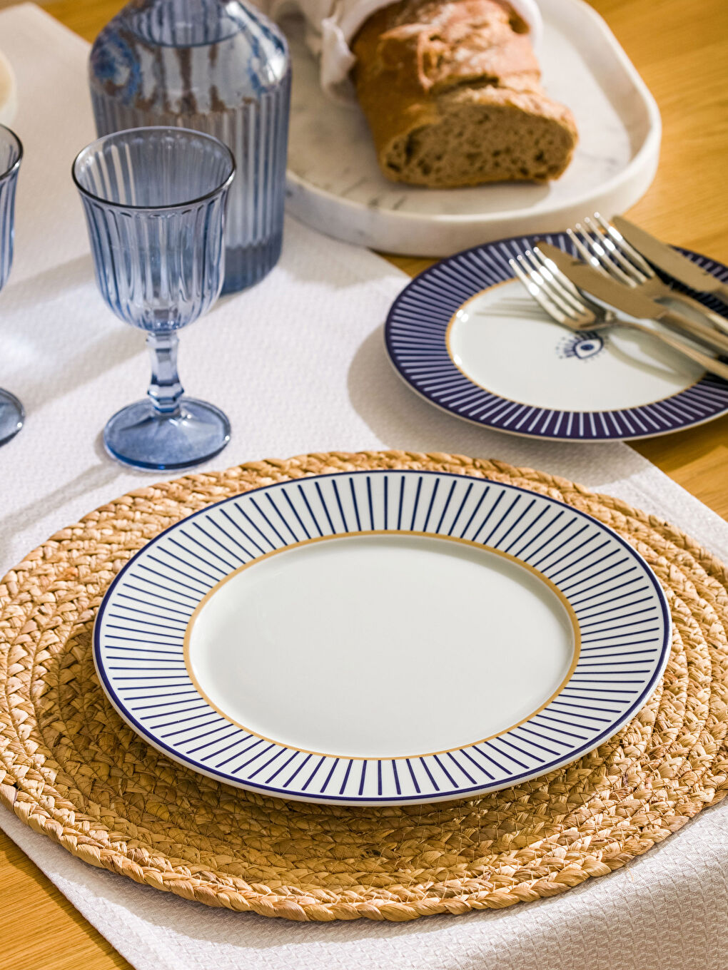 Набор из 4 фарфоровых сервировочных блюд с принтом