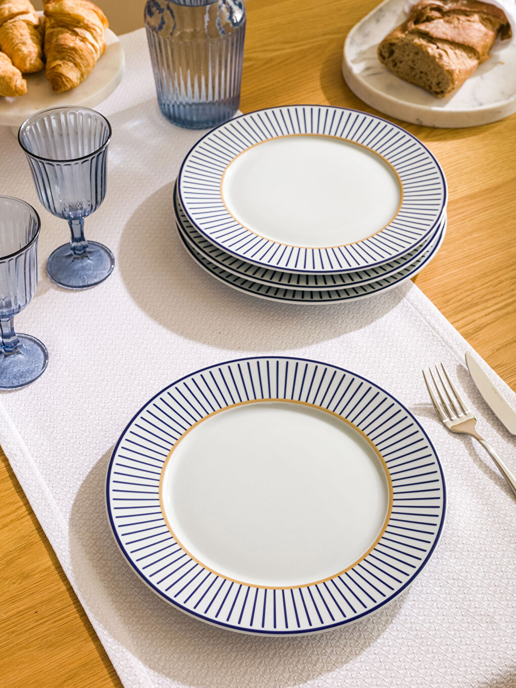 Набор из 4 фарфоровых сервировочных блюд с принтом-2