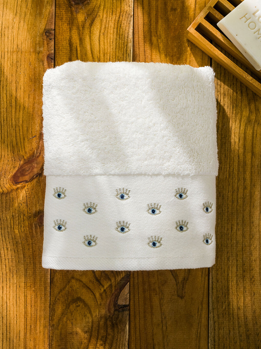 فوطه وجه قطن مطرزة بالعين 50x80 سم-2