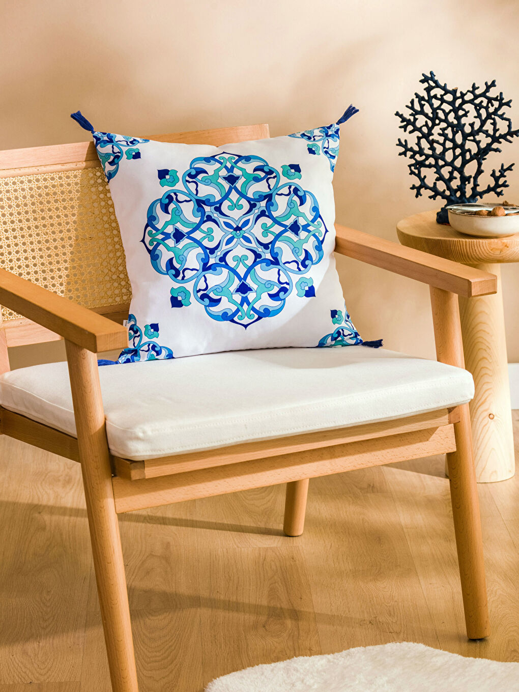 Mavi Desenli Kırlent Kılıfı 45x45 cm