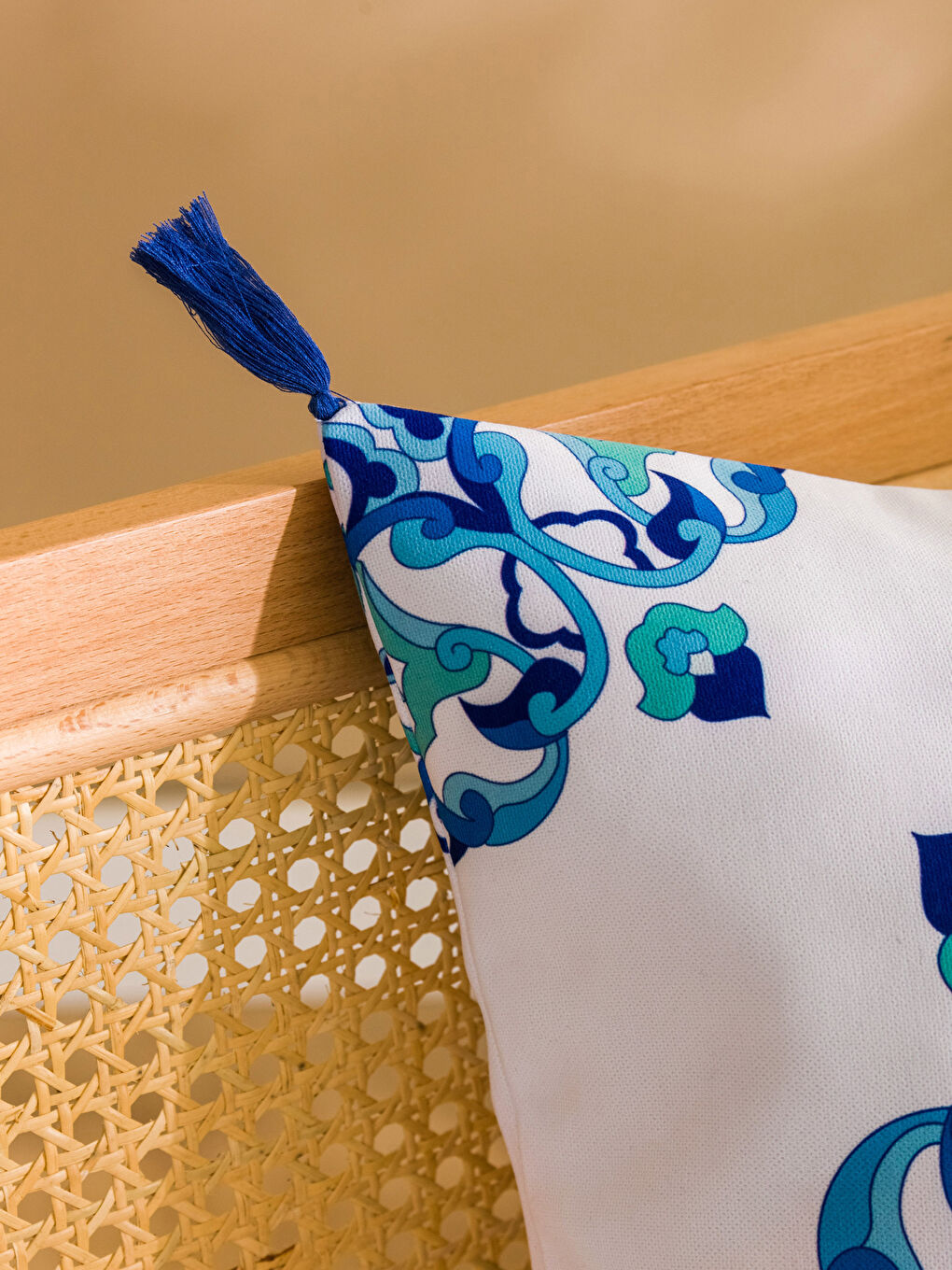 Mavi Desenli Kırlent Kılıfı 45x45 cm-2