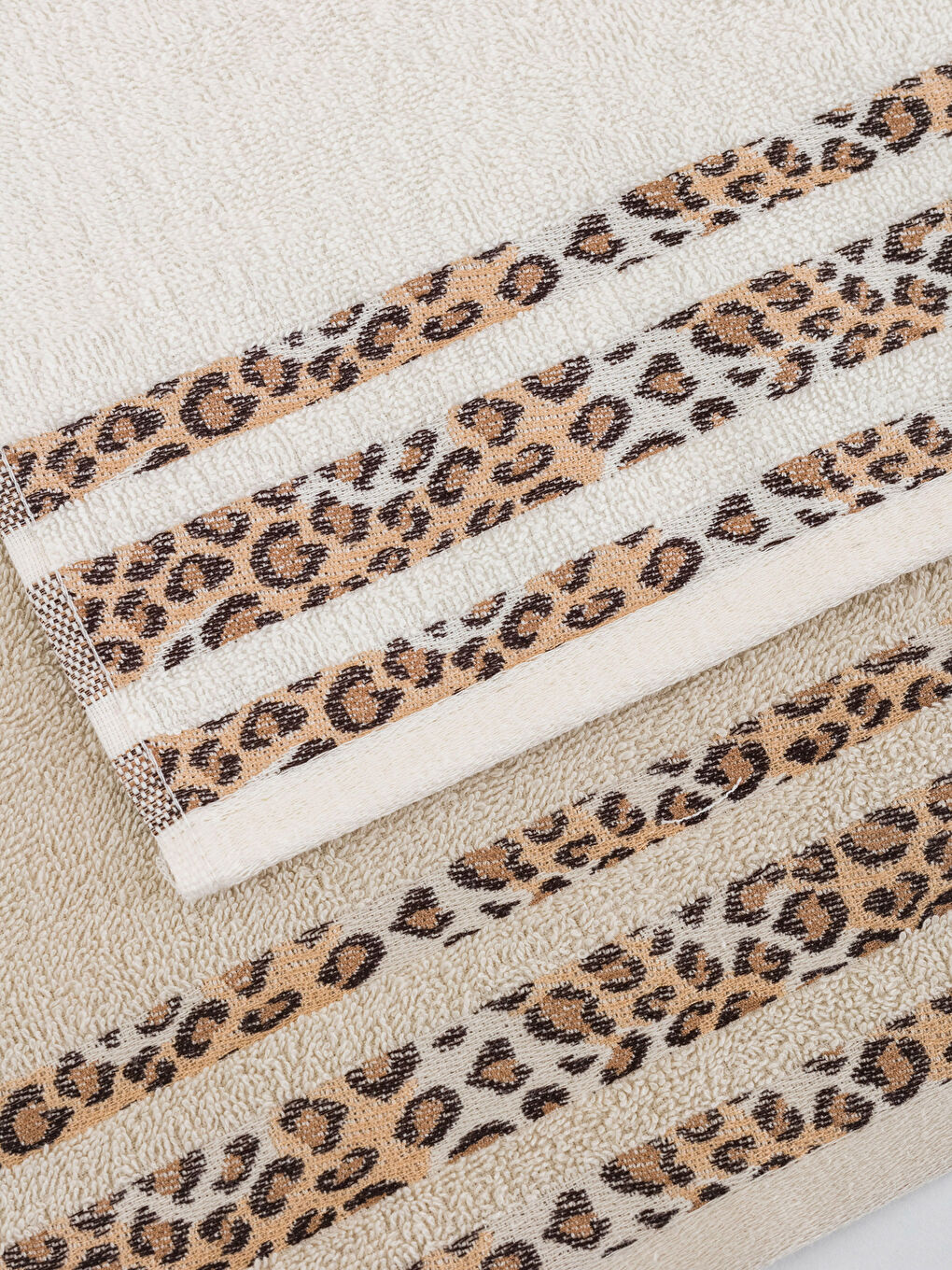 Leopard Embroidered Hand Towel 2 Pack 30x50 Cm-3