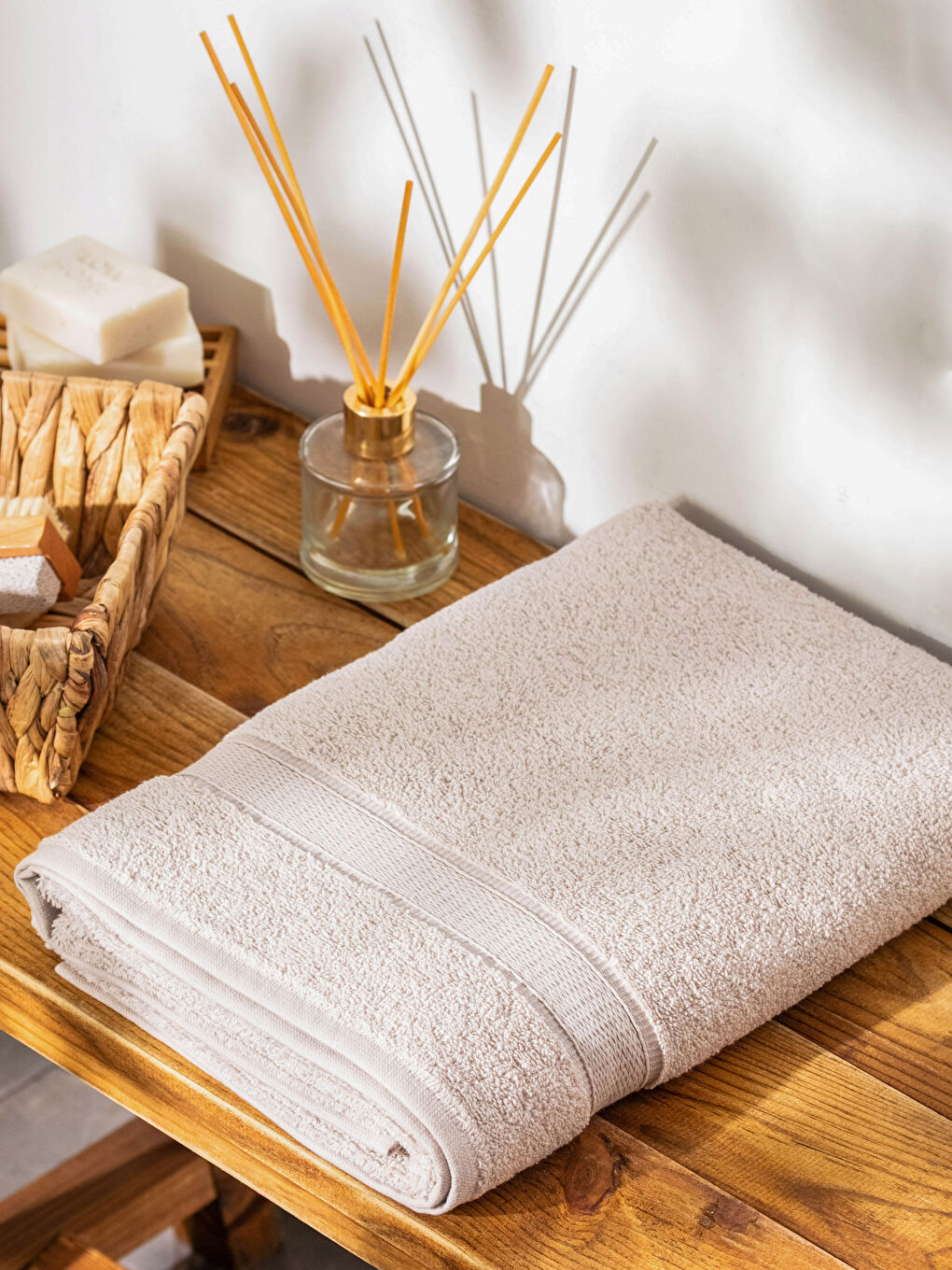 Serviette de bain unie 70x140 cm-1