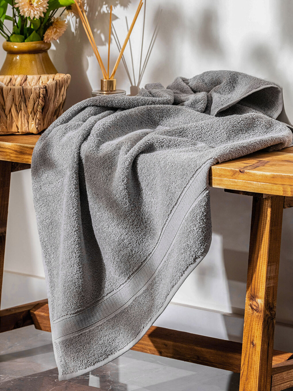LCW HOME Plain Cotton Bath Towel 70x140 Cm -S3GC16Z8-DKB